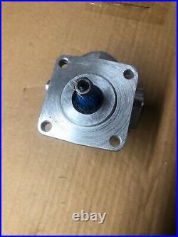 Hydraulic Pump (Keyed) for Yanmar Tractors YM1500, 1600,1700, 1900, 194145-41120