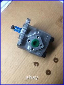 Hydraulic Pump (Keyed) for Yanmar Tractors YM1500, 1600,1700, 1900, 194145-41120