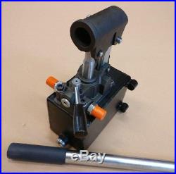Hydraulic hand pump for double acting cylinder, closed center. 0.75in3, 4500 PSI